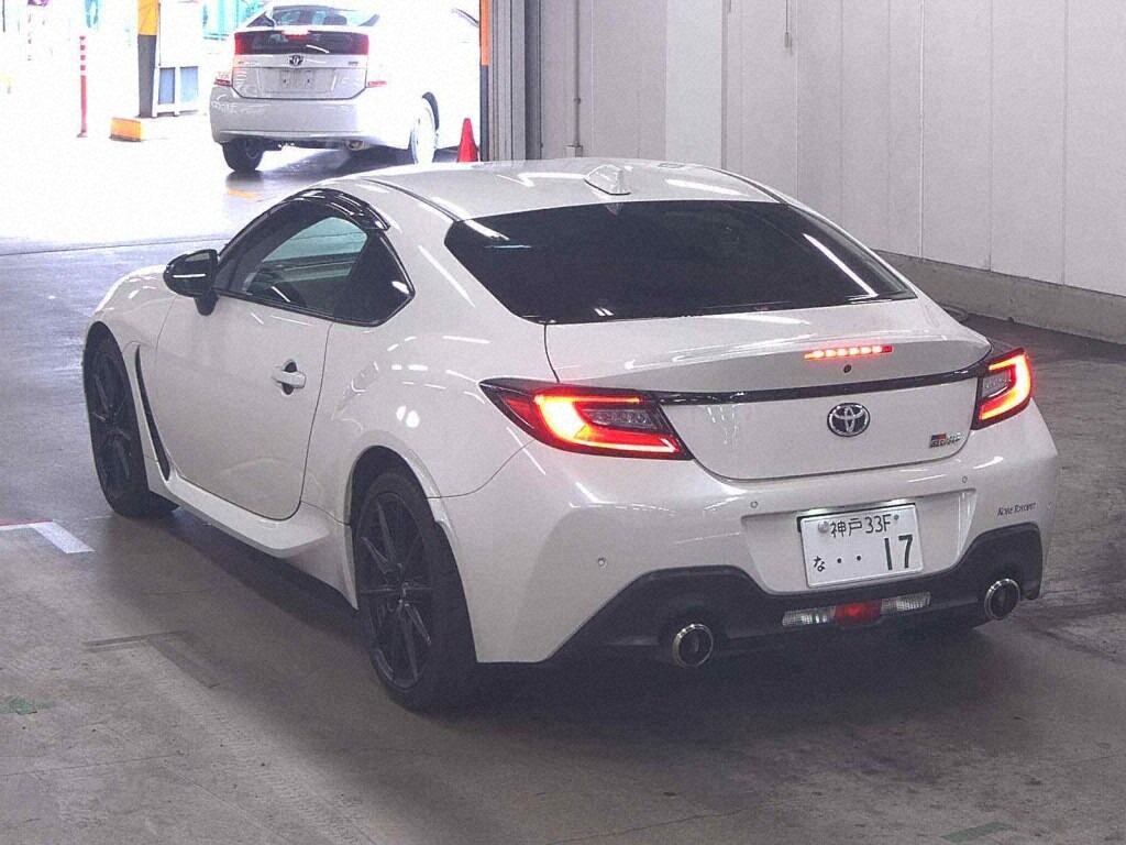 2023 TOYOTA GR86 RZ photo 2