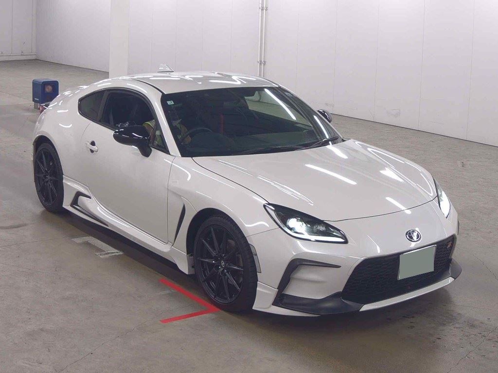 2025 TOYOTA GR86 RZ