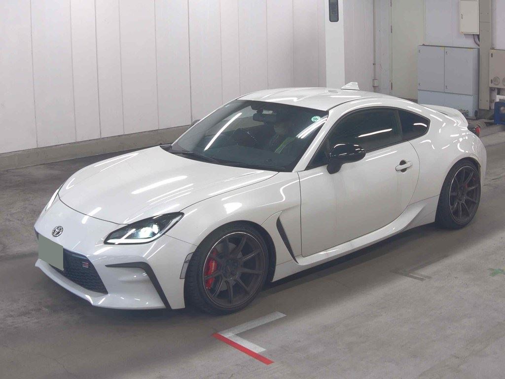 2024 TOYOTA GR86 RZ photo 4