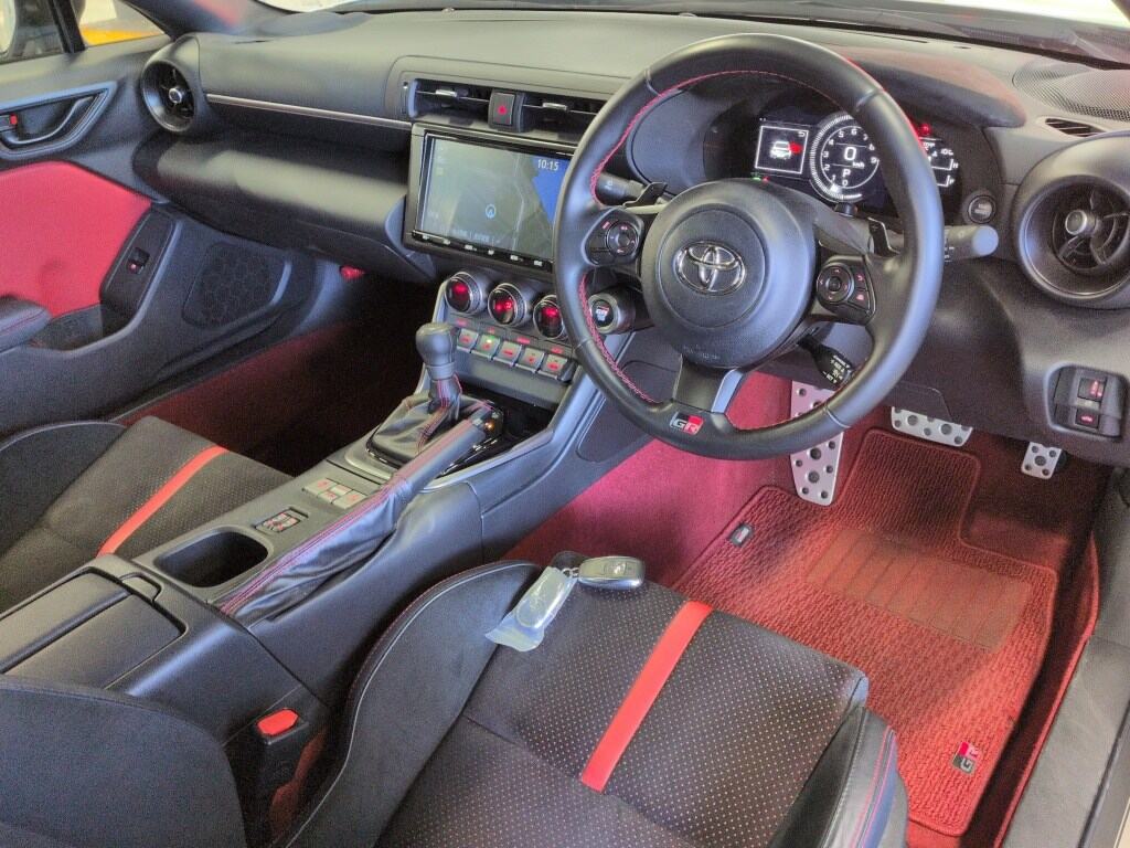 2022 TOYOTA GR86 RZ photo 3
