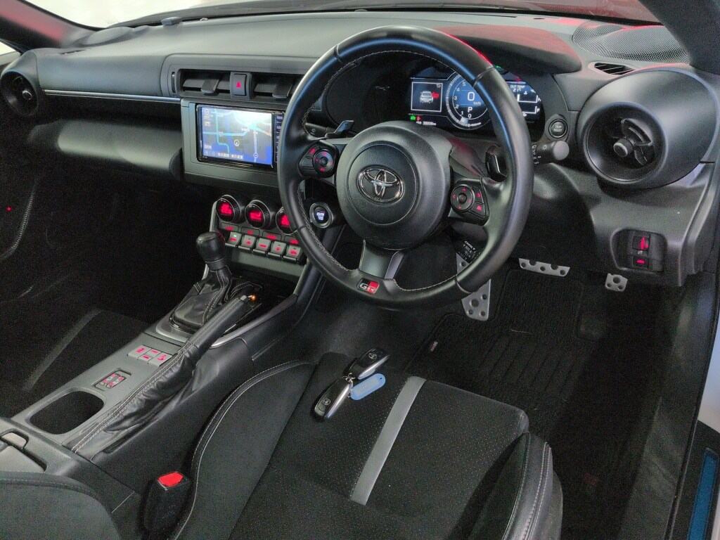 2022 TOYOTA GR86 RZ photo 3