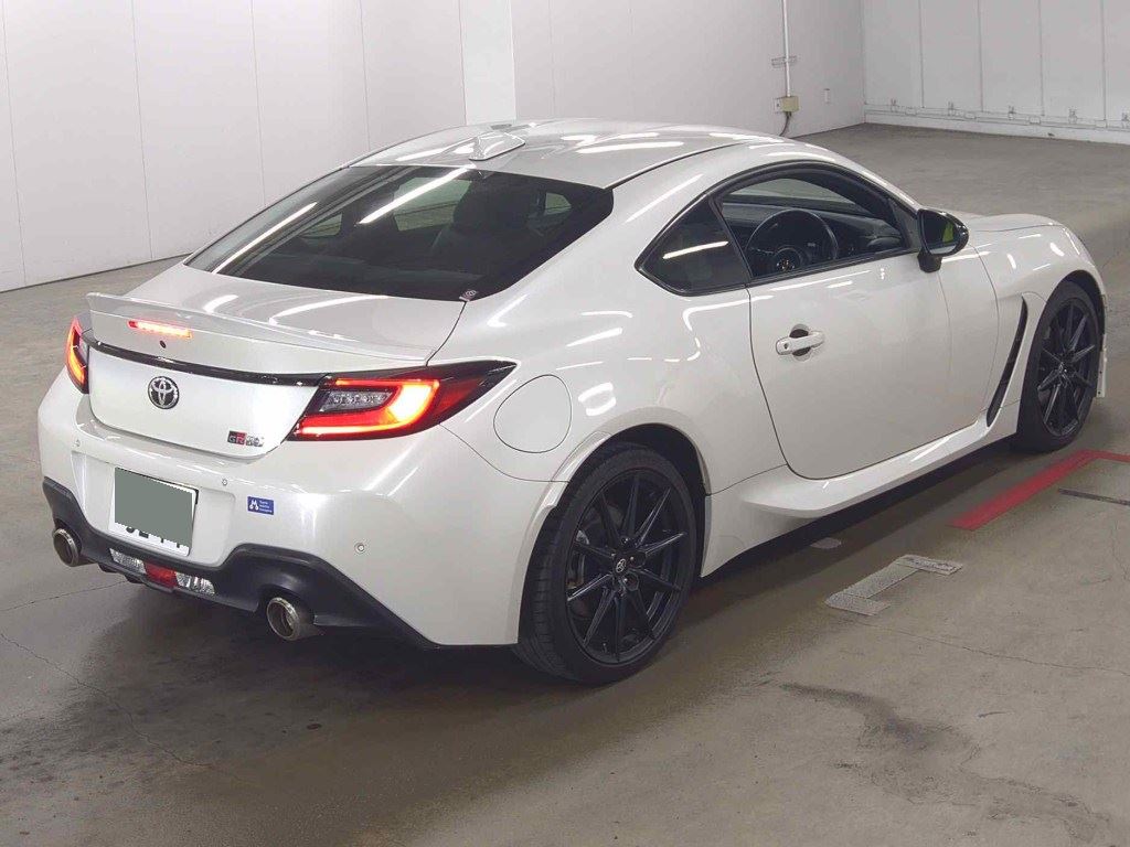 2022 TOYOTA GR86 RZ photo 5