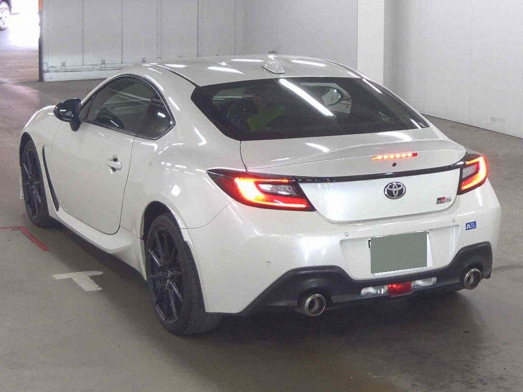 2022 TOYOTA GR86 RZ photo 2
