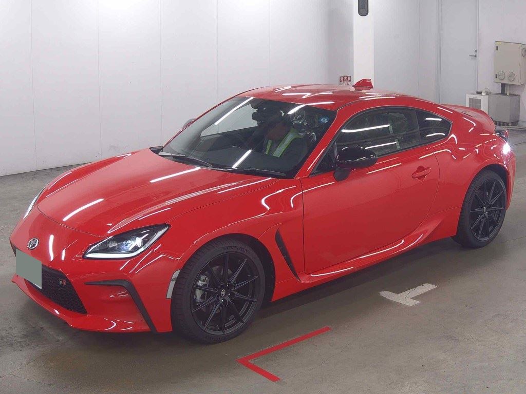 2026 TOYOTA GR86 RZ photo 4