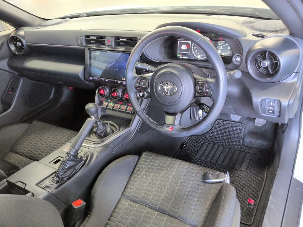 2024 TOYOTA GR86 RC photo 3