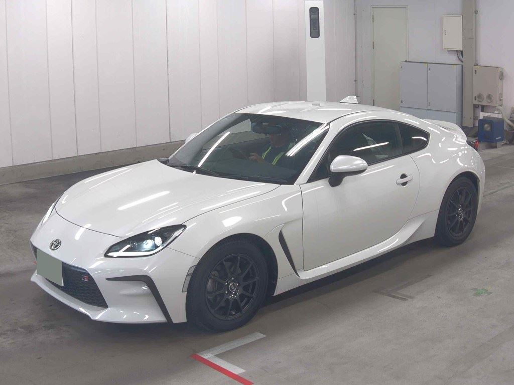 2024 TOYOTA GR86 RC photo 4
