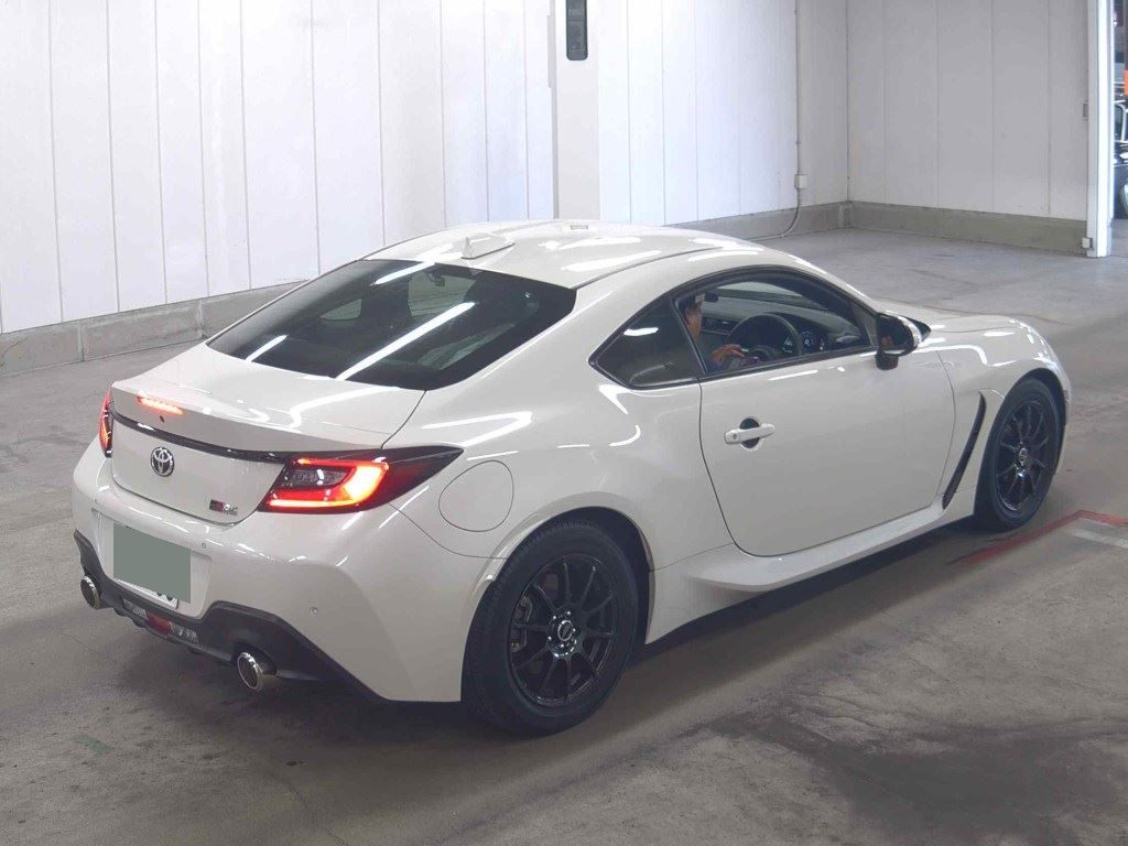 2024 TOYOTA GR86 RC photo 5