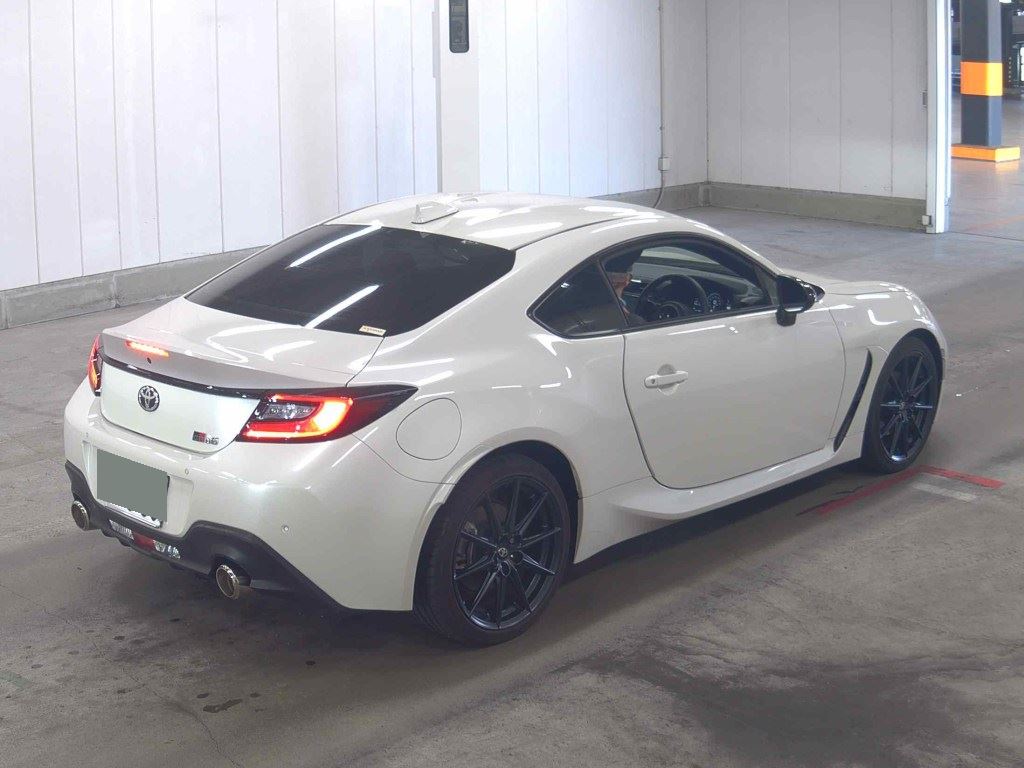 2023 TOYOTA GR86 RZ photo 5