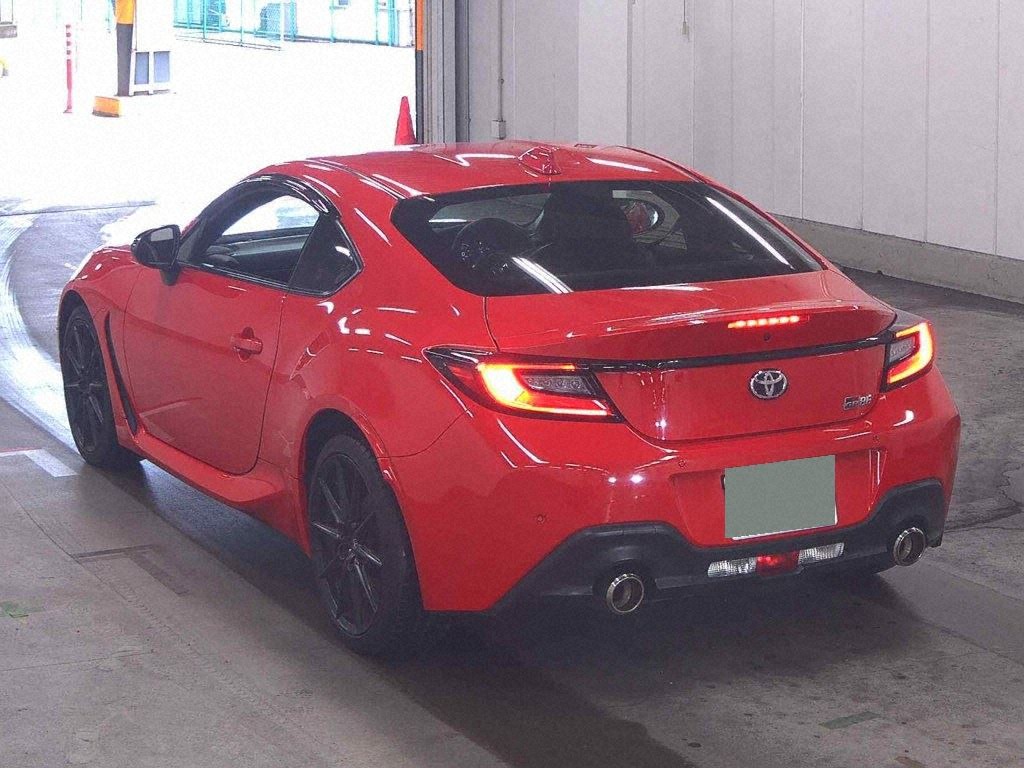 2022 TOYOTA GR86 RZ photo 2