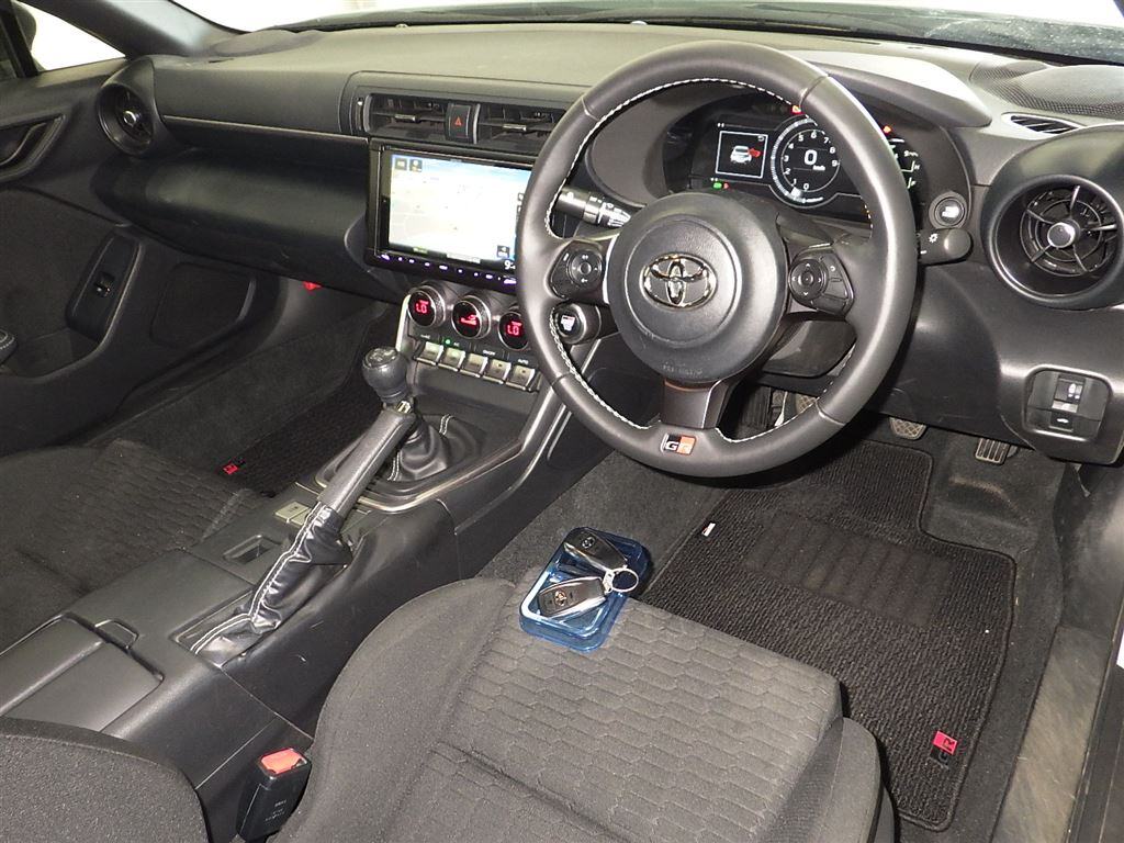 2023 TOYOTA GR86 RC photo 3