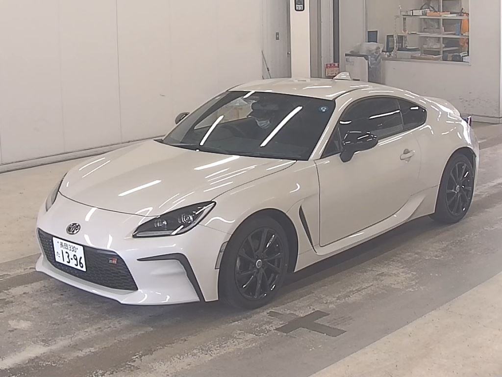 2023 TOYOTA GR86 RC photo 4