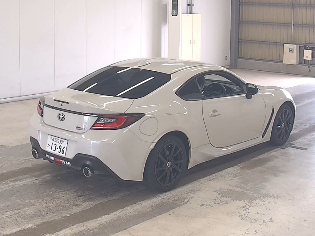 2023 TOYOTA GR86 RC photo 5