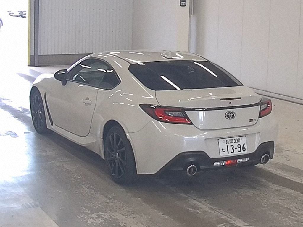 2023 TOYOTA GR86 RC photo 2