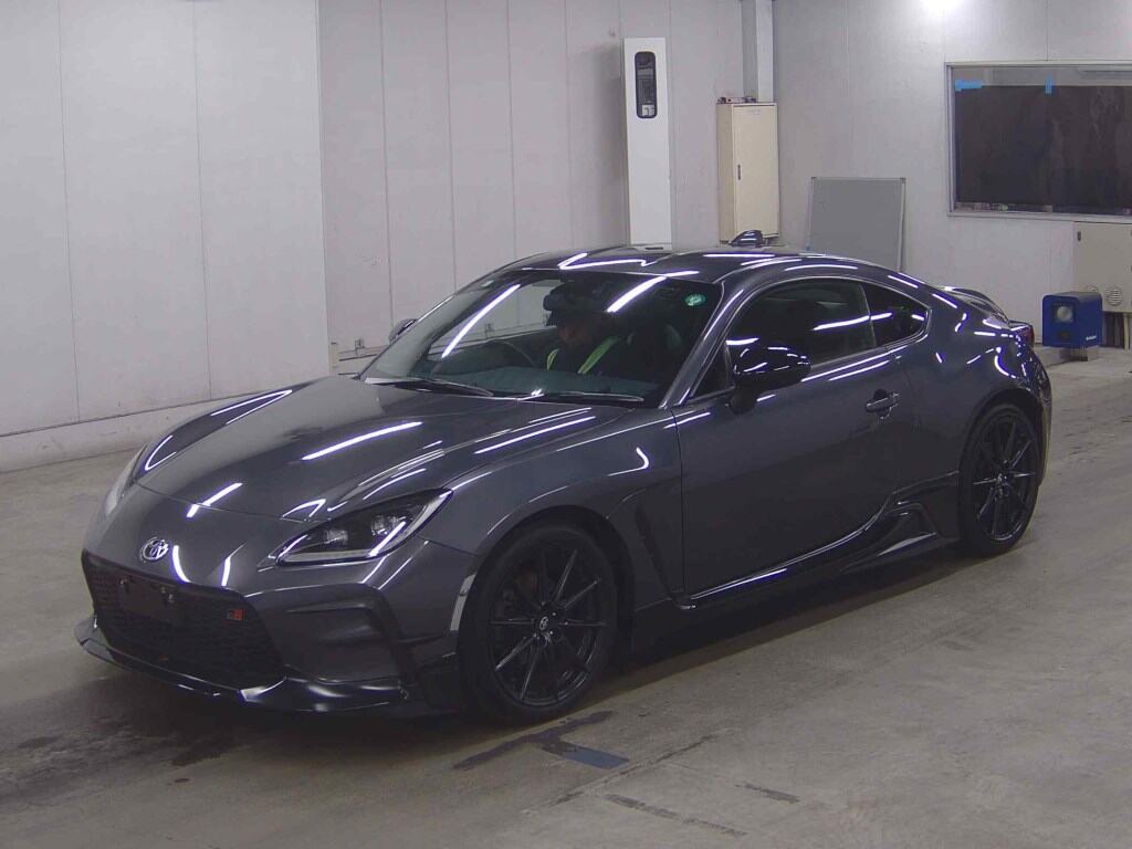 2023 TOYOTA GR86 RZ photo 4
