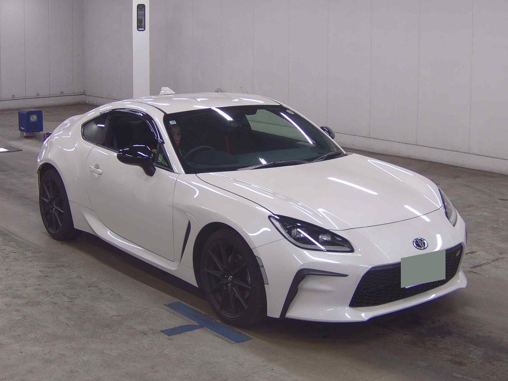2025 TOYOTA GR86 RZ