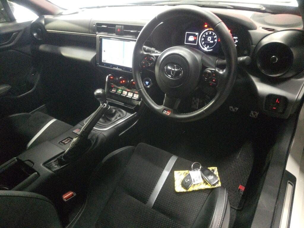 2024 TOYOTA GR86 RZ photo 3
