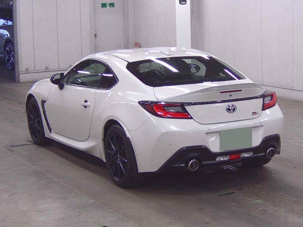 2022 TOYOTA GR86 RZ photo 2