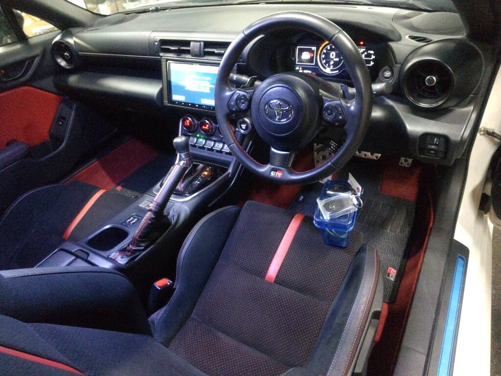 2024 TOYOTA GR86 RZ photo 3