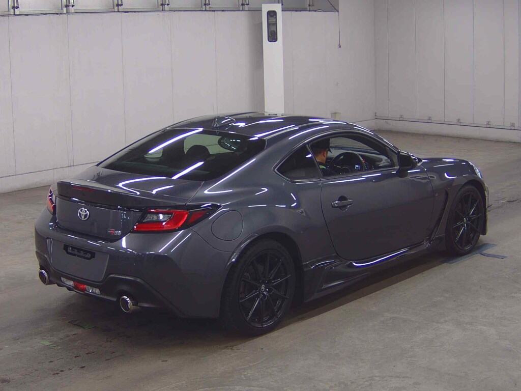 2023 TOYOTA GR86 RZ photo 5