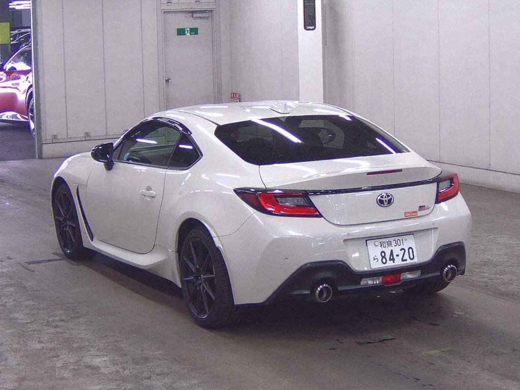 2024 TOYOTA GR86 RZ photo 5