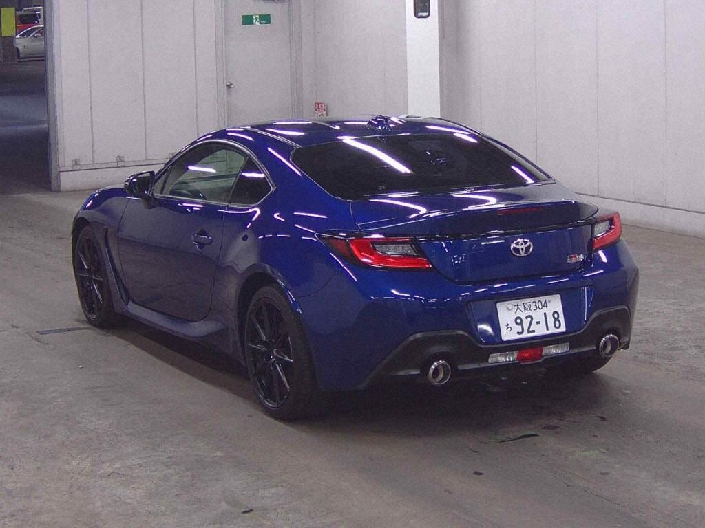 2022 TOYOTA GR86 RZ photo 4