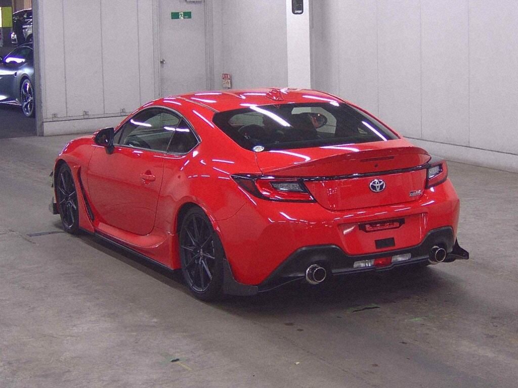 2021 TOYOTA GR86 RZ photo 2