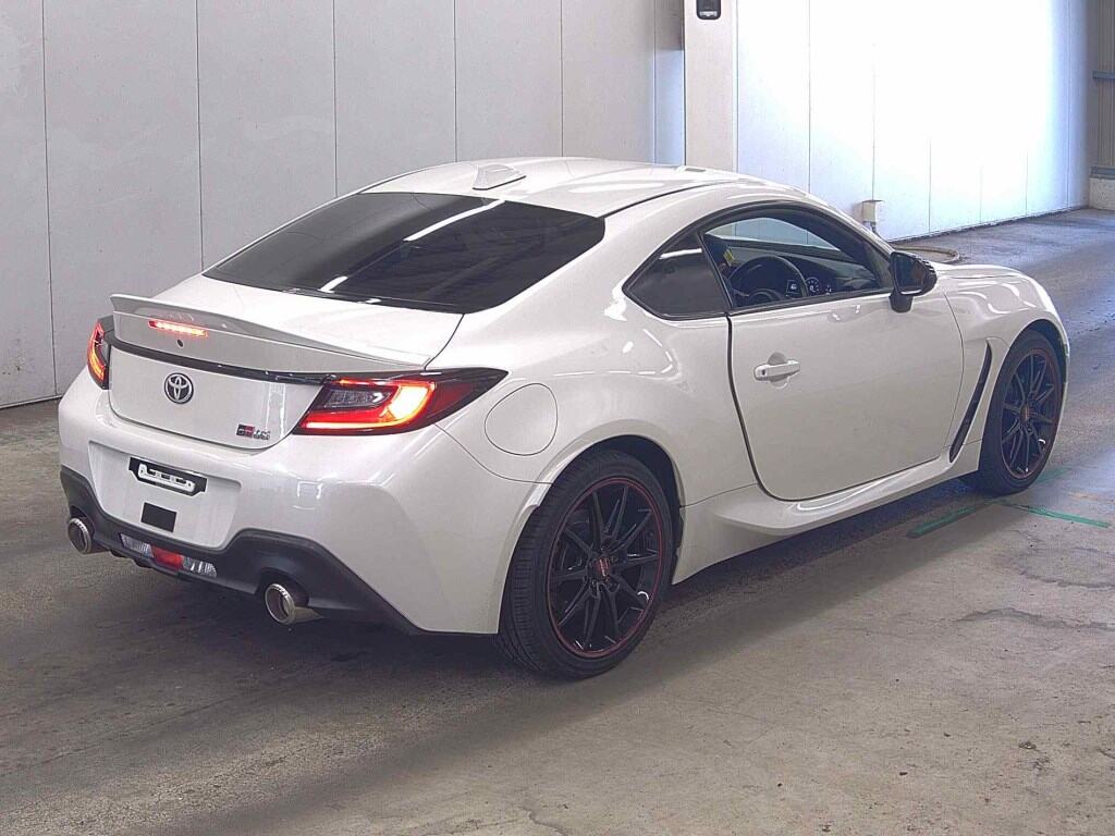 2023 TOYOTA GR86 RC photo 5