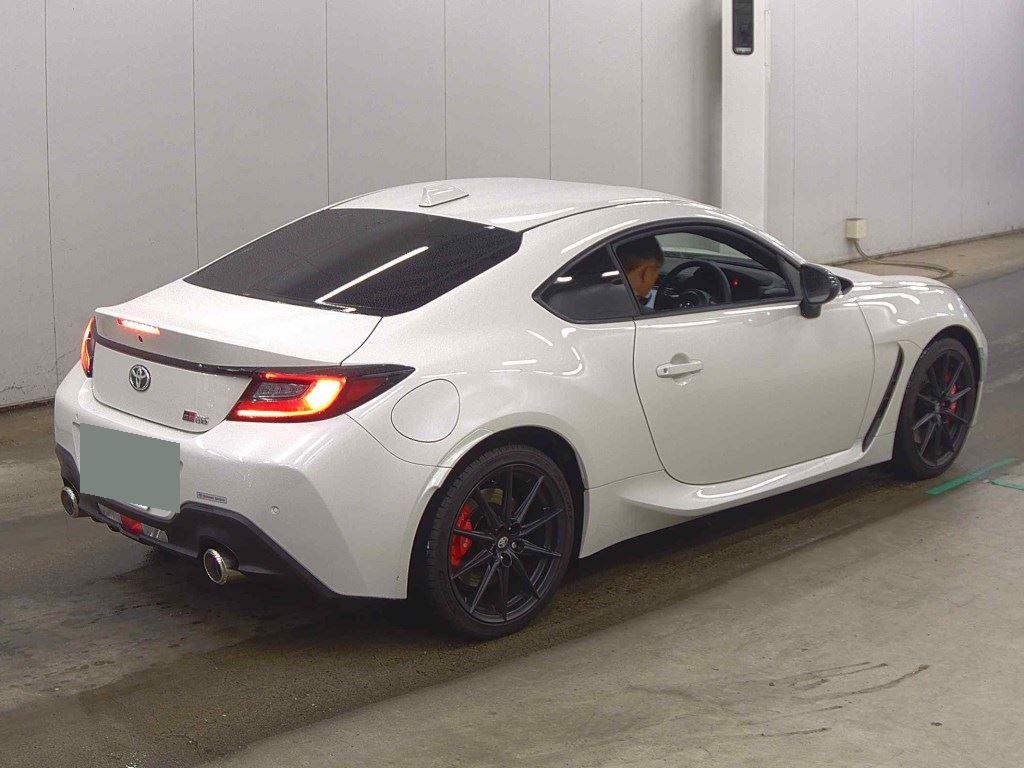 2026 TOYOTA GR86 RZ photo 5