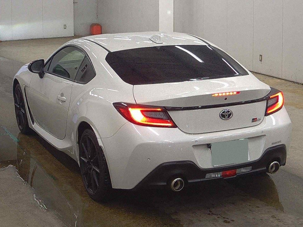 2026 TOYOTA GR86 RZ photo 2
