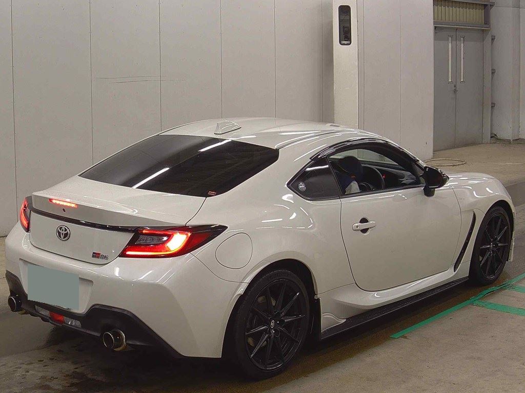 2022 TOYOTA GR86 RZ photo 5