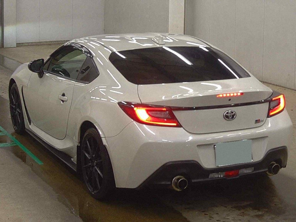2022 TOYOTA GR86 RZ photo 2