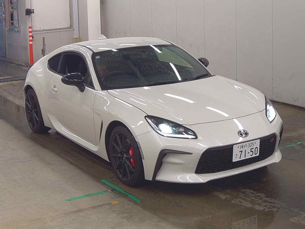 2026 TOYOTA GR86 RZ