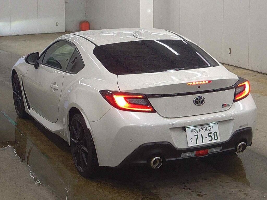 2026 TOYOTA GR86 RZ photo 2