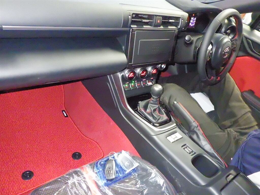 2026 TOYOTA GR86 RZ photo 5