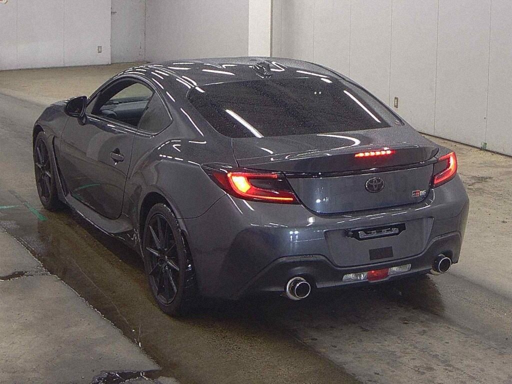 2023 TOYOTA GR86 RZ photo 2