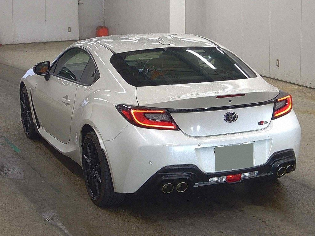 2022 TOYOTA GR86 RZ photo 2