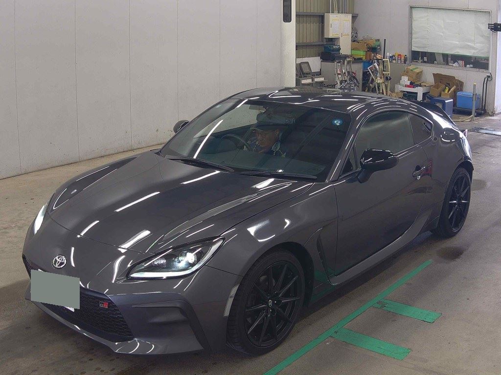 2023 TOYOTA GR86 RZ photo 4