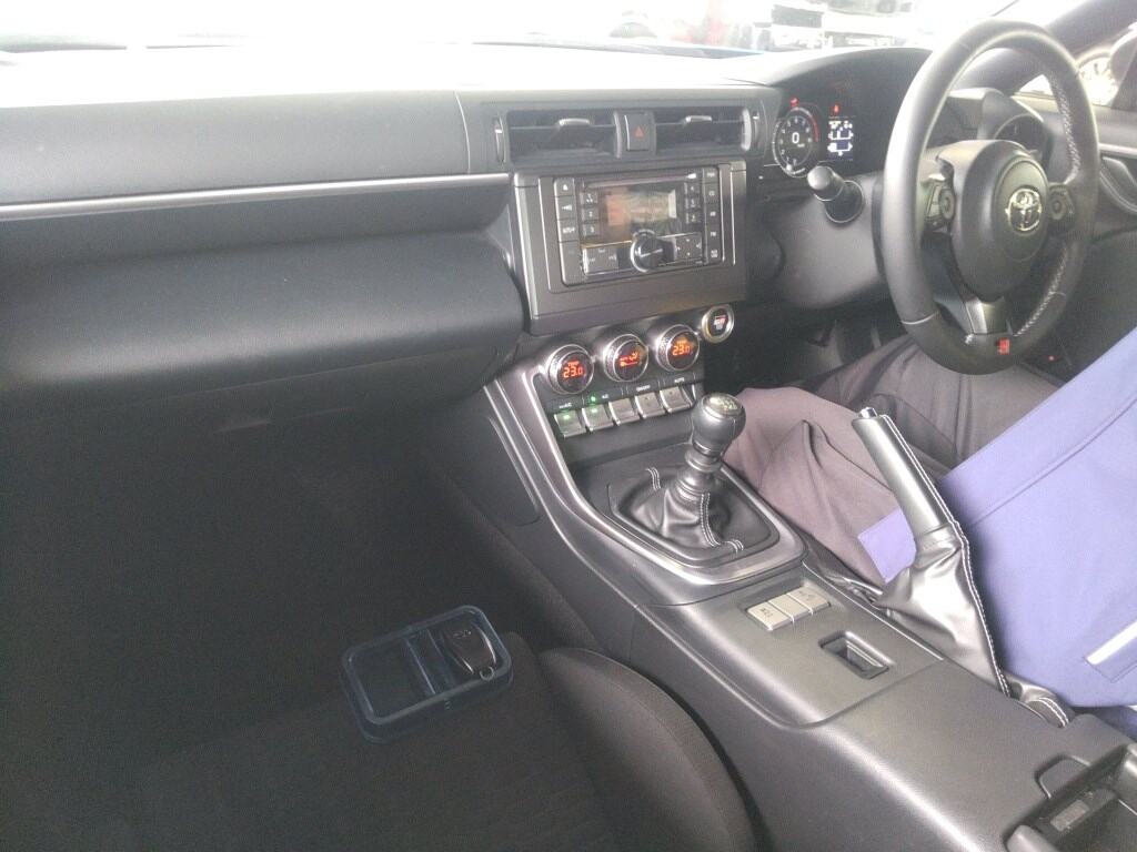 2024 TOYOTA GR86 SZ photo 3