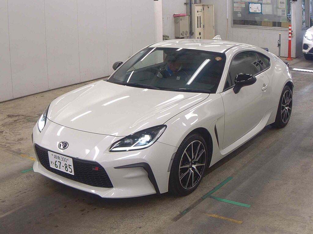 2026 TOYOTA GR86 SZ photo 4