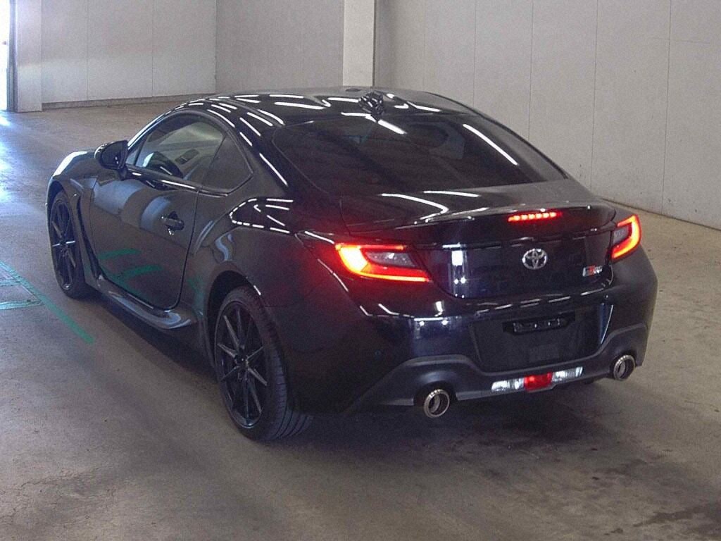 2022 TOYOTA GR86 RZ photo 2