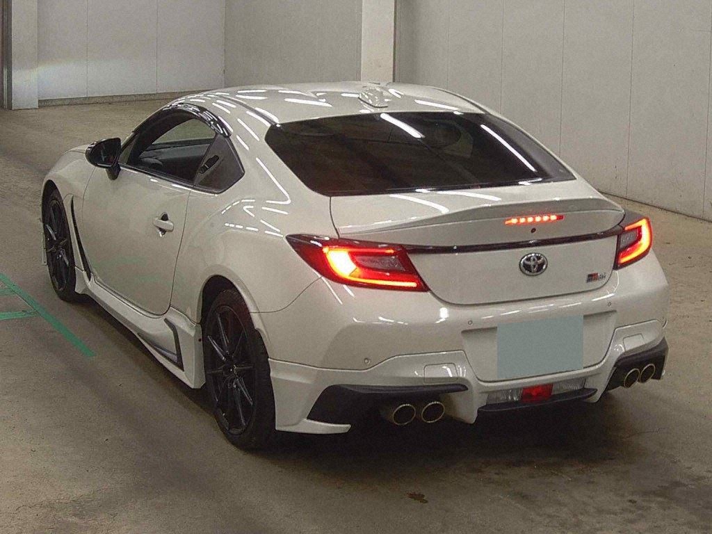 2023 TOYOTA GR86 RZ photo 2