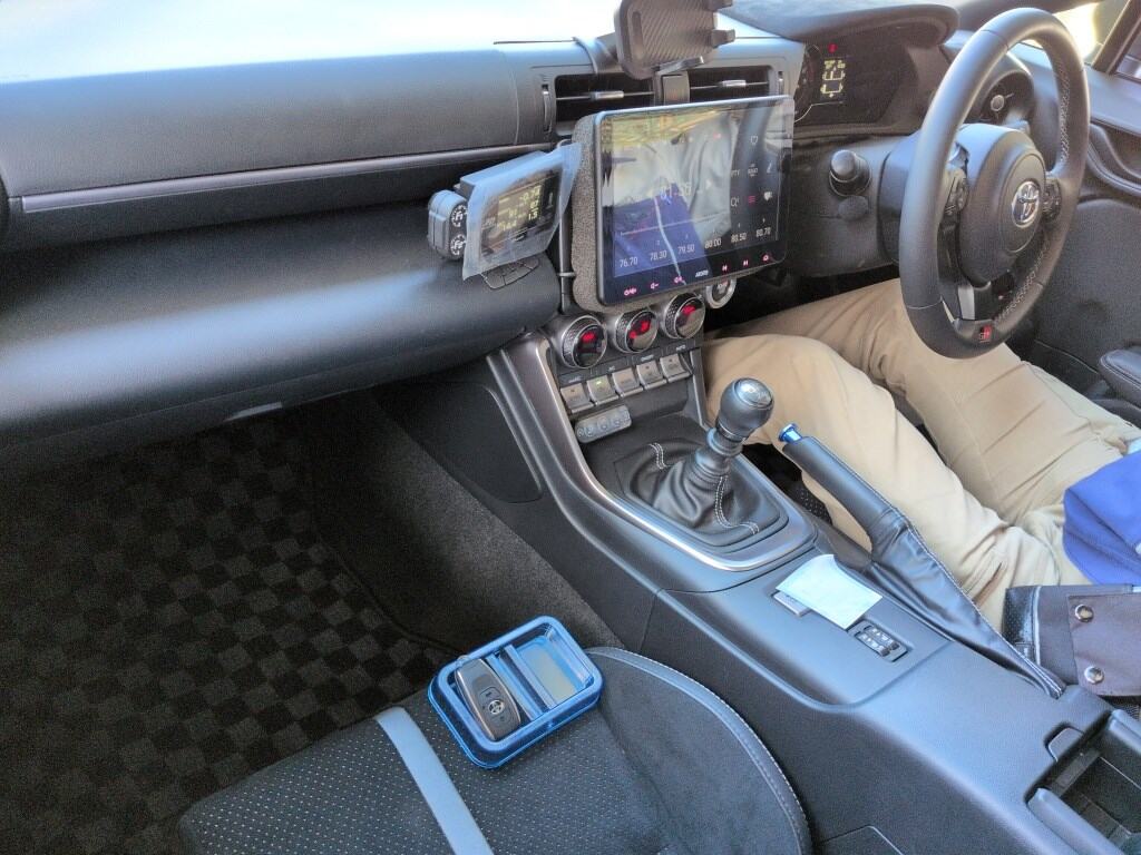 2024 TOYOTA GR86 RZ photo 3