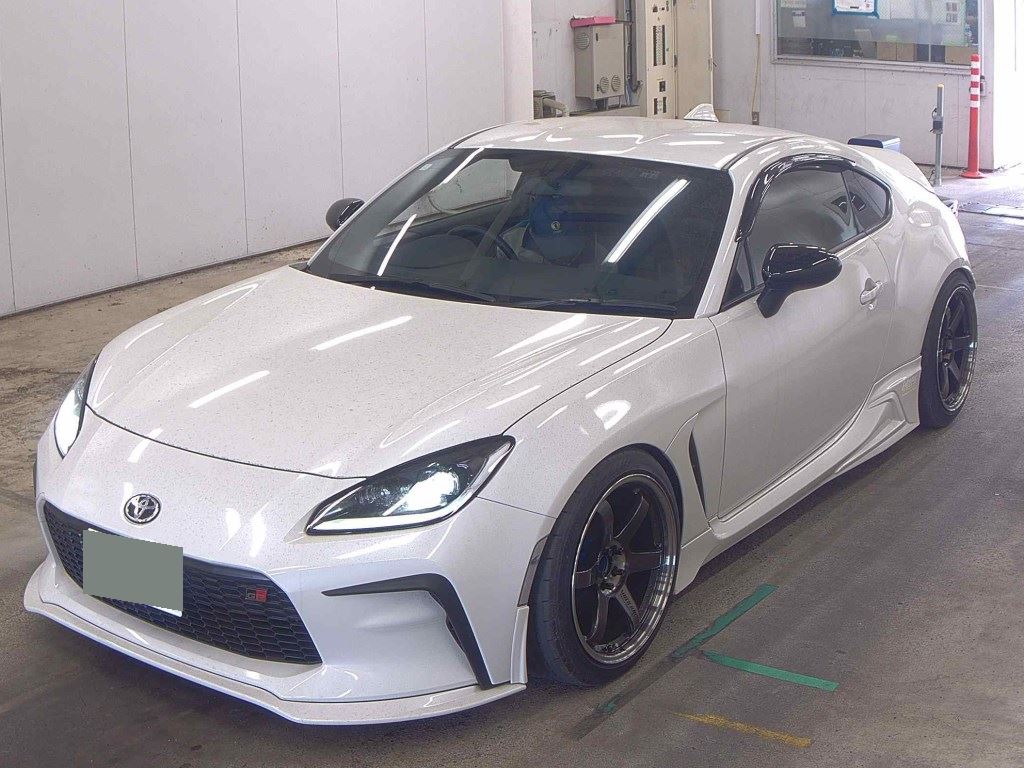 2024 TOYOTA GR86 RC photo 4