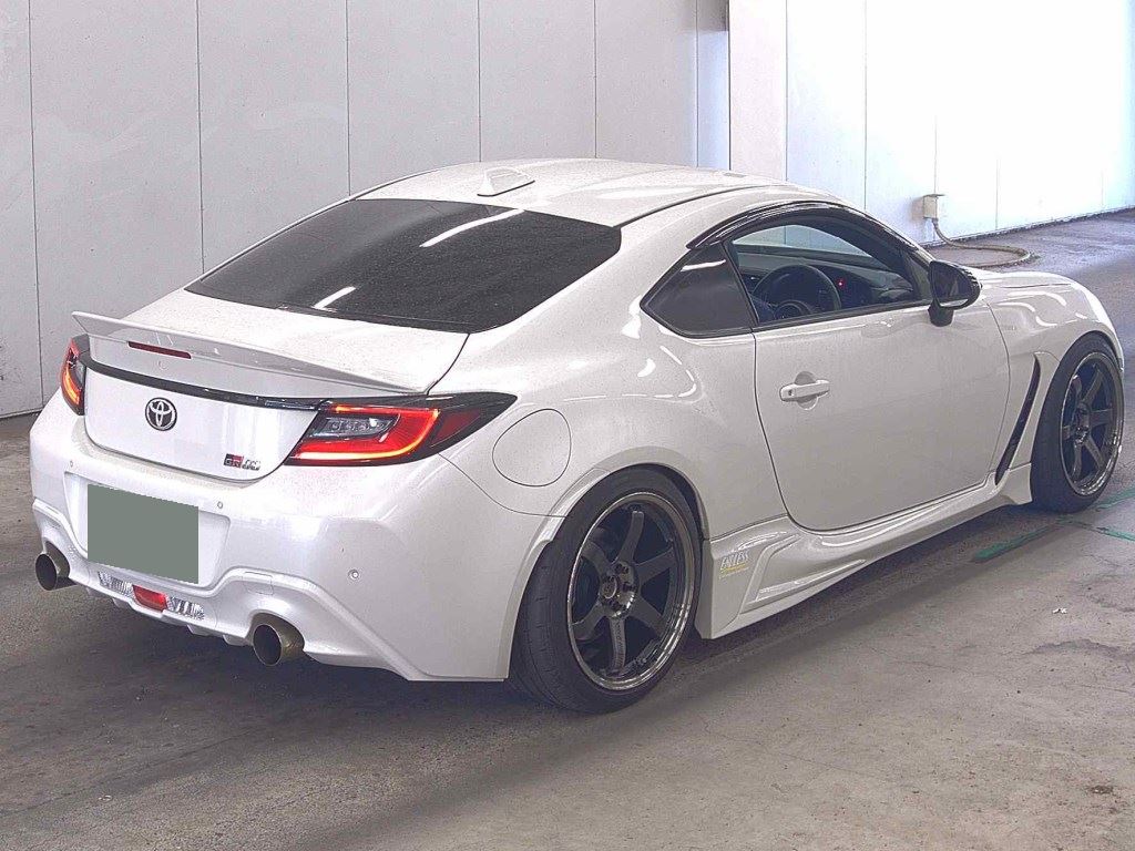 2024 TOYOTA GR86 RC photo 5