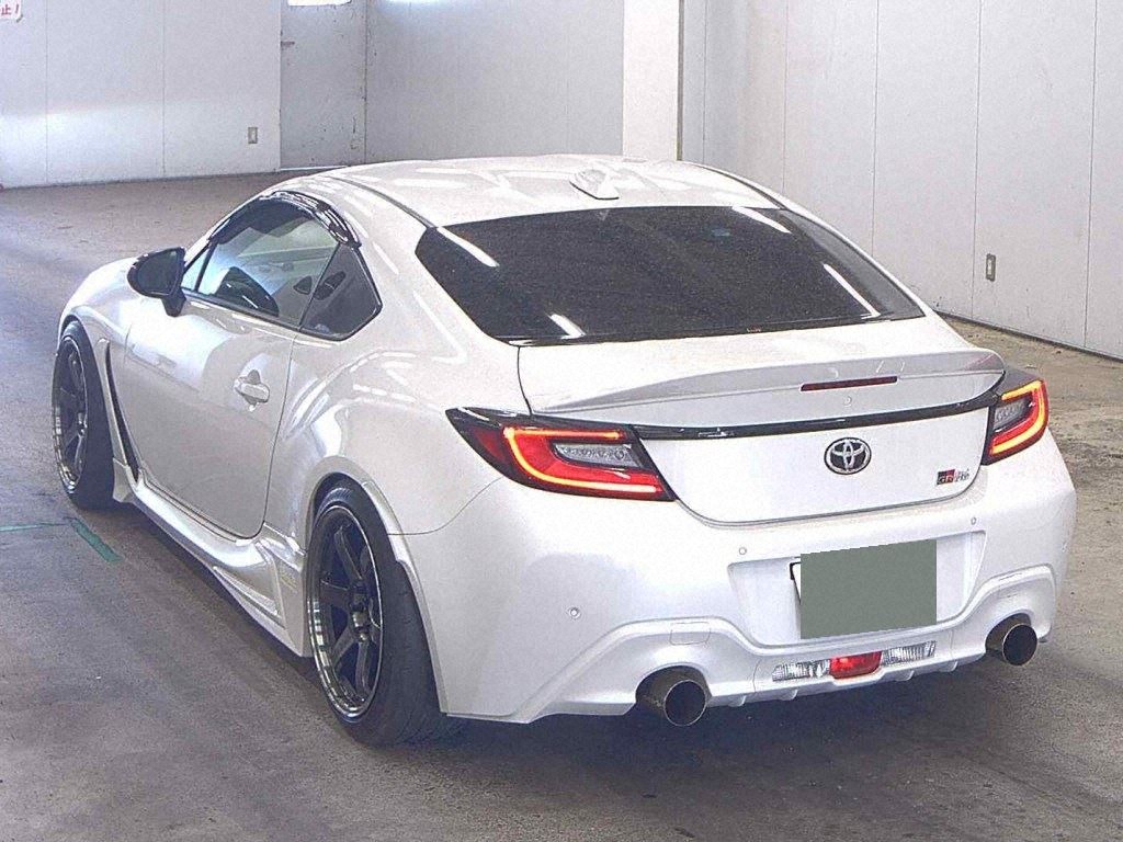2024 TOYOTA GR86 RC photo 2