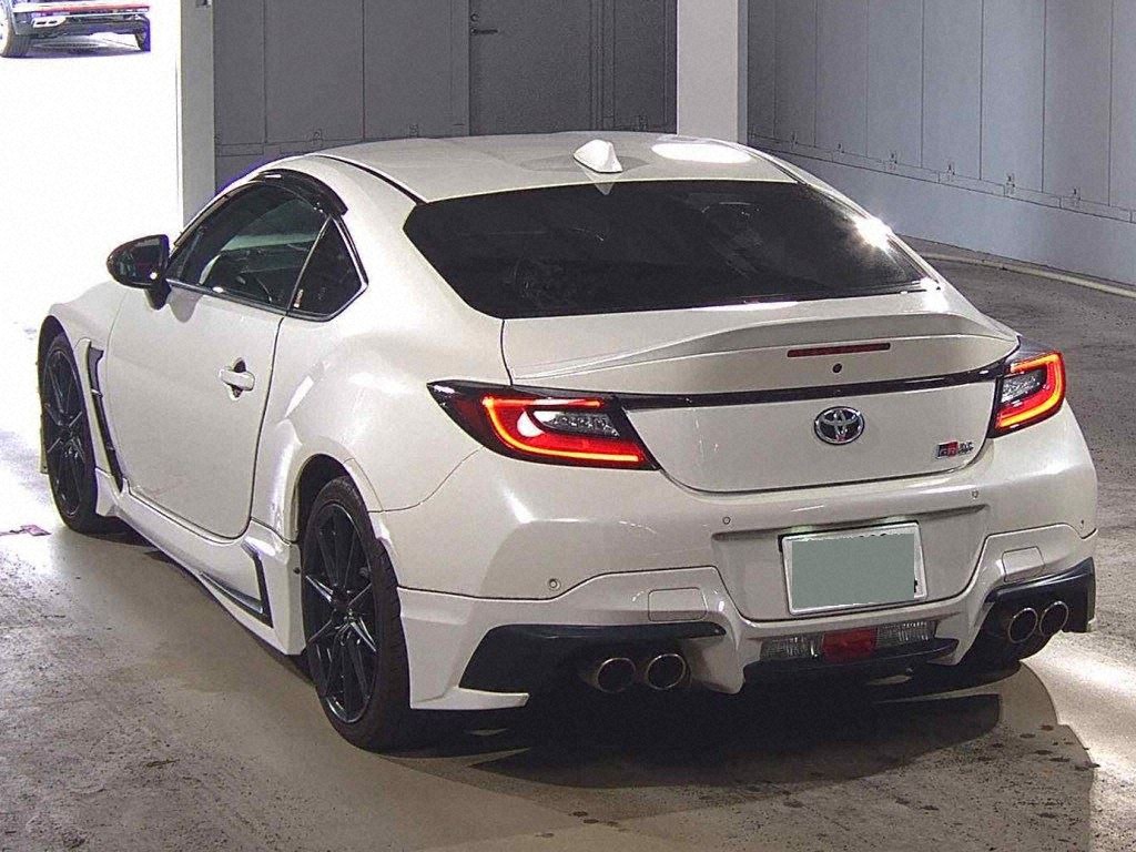 2021 TOYOTA GR86 RZ photo 2