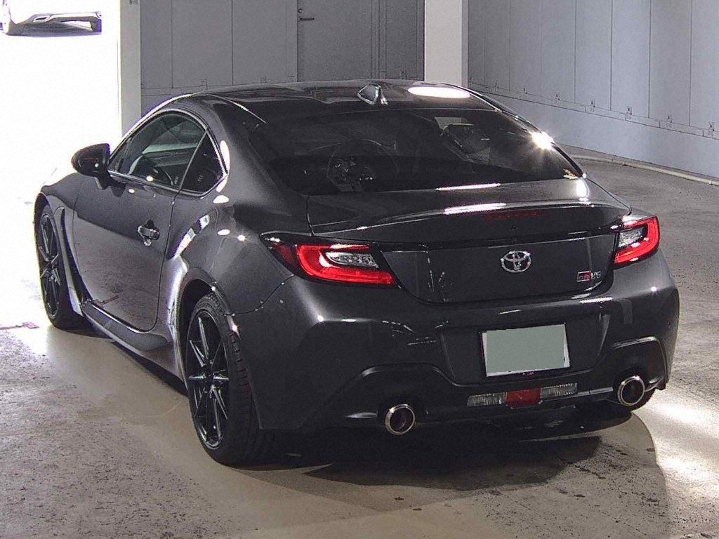 2025 TOYOTA GR86 RZ photo 2