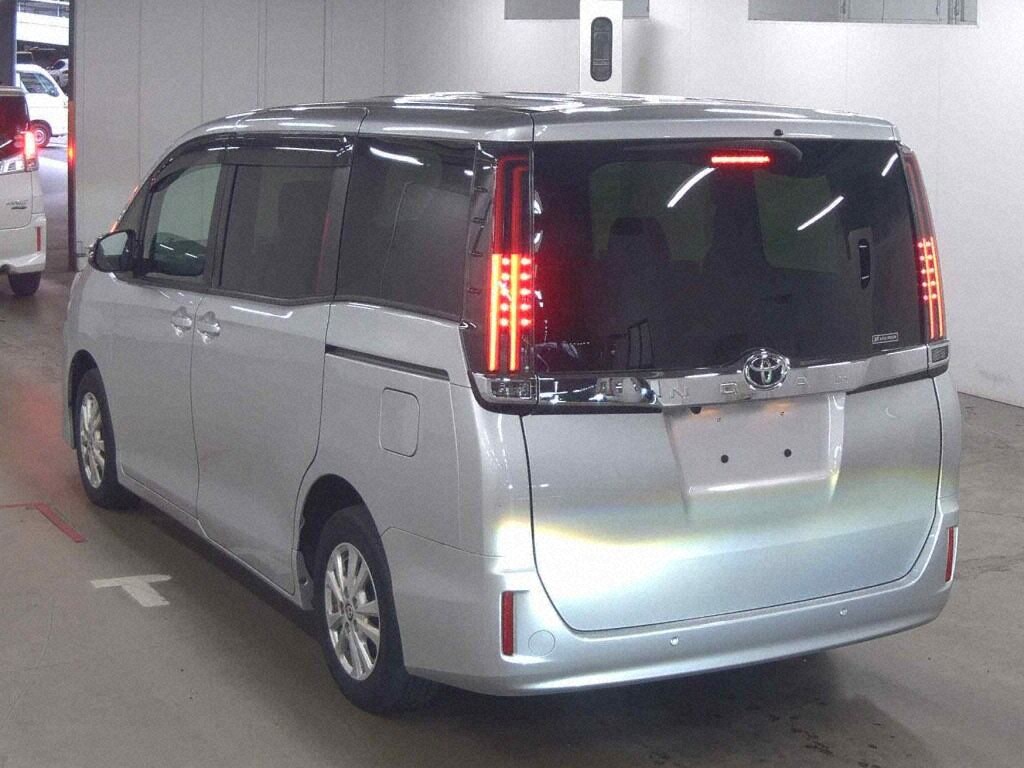2021 TOYOTA NOAH G photo 2