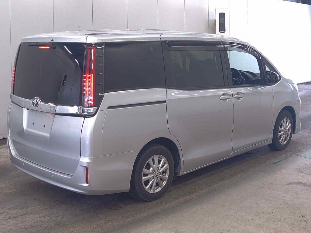 2021 TOYOTA NOAH G photo 5