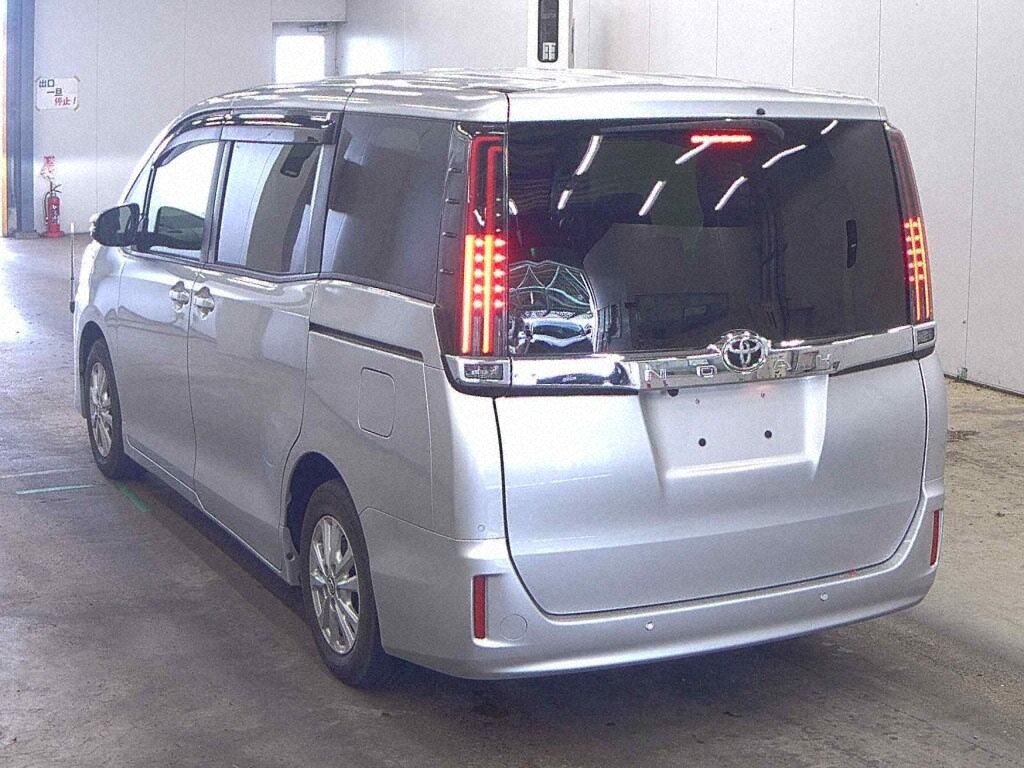 2021 TOYOTA NOAH G photo 2